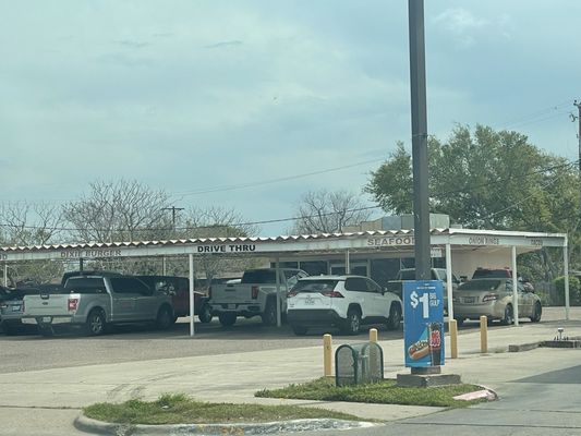 Snapka's Drive Inn by null
