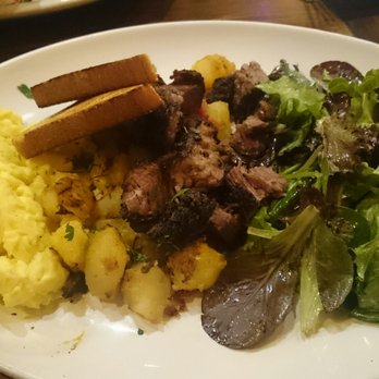 Butcher Bar - Burnt end and scrambled eggs - Barbeque Near Me - Astoria, New York Butcher Bar - Burnt end and scrambled eggs - Barbeque Near Me - Astoria, New York