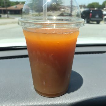 Mama Crokett’s Cider Donuts - Fresh Apple Cider Slushie - Food Trucks Near Me - Clemmons, North Carolina Mama Crokett’s Cider Donuts - Fresh Apple Cider Slushie - Food Trucks Near Me - Clemmons, North Carolina