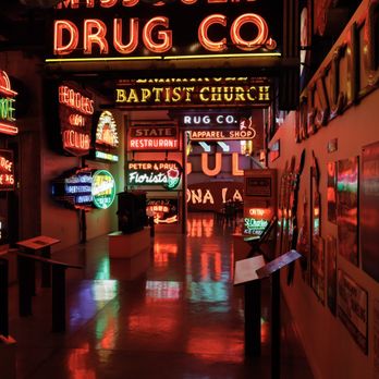 American Sign Museum - Museums Near Me - Cincinnati, Ohio