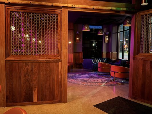 Public Parking Bar by null