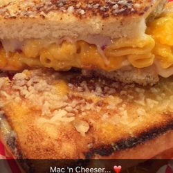 The Toasted Cheeser - Mac 'n Cheeser - Made with their homemade Mac 'n Cheese