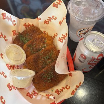 Bro’s Hot Chicken - Mozzarella sticks - Chicken Shop Near Me - Miami, Florida