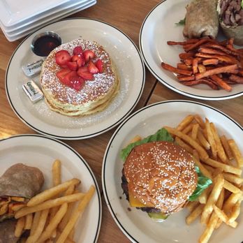 Beachwood Cafe Hollywood - Good - New American Near Me - Los Angeles, California Beachwood Cafe Hollywood - Good - New American Near Me - Los Angeles, California
