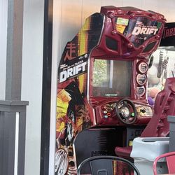 Round Table Pizza - Car driving game.