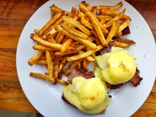 Dirty Food Eatery by null