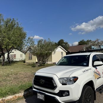 Castro Roofing - Roofing Near Me - McAllen, Texas Castro Roofing - Roofing Near Me - McAllen, Texas