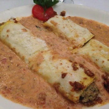 Il Gabbiano - Cannelloni - Italian Near Me - Miami, Florida Il Gabbiano - Cannelloni - Italian Near Me - Miami, Florida