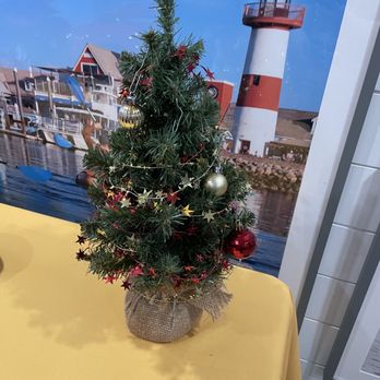 California Welcome Center - Visit Oceanside - Xmas tree - Travel Services Near Me - Oceanside, California California Welcome Center - Visit Oceanside - Xmas tree - Travel Services Near Me - Oceanside, California