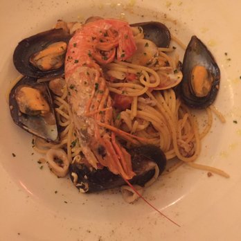 Tuscania - Seafood spaghetti - Mediterranean Near Me - Barcelona, B Tuscania - Seafood spaghetti - Mediterranean Near Me - Barcelona, B