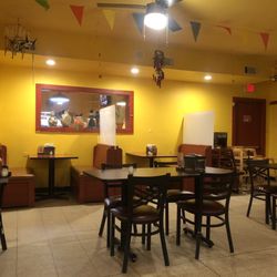 El Rios Mexican Cafe - Dining room