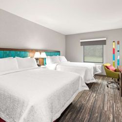 Hampton Inn & Suites Portland Tigard - Guest room
