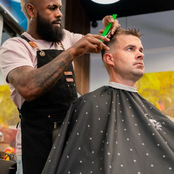 ManCave for Men - River Landing Miami Barbershop - Barbers Near Me - Miami, Florida ManCave for Men - River Landing Miami Barbershop - Barbers Near Me - Miami, Florida