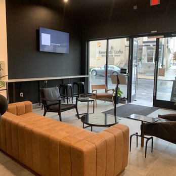 CLO Coffee - Inside - Coffee & Tea Near Me - Jersey City, New Jersey
