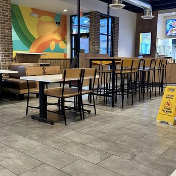 Habit Burger & Grill - Interior - Burgers Near Me - Covina, California Habit Burger & Grill - Interior - Burgers Near Me - Covina, California