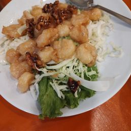 Plate of shrimp. Walnut shrimp.