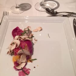 Swedish Taste - 第三道菜：千岛酱白鱼with生口蘑片和过水橄榄