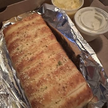 Roscoes Pizza - Garlic pull apart bread - Pizza Near Me - Waynesville, Ohio Roscoes Pizza - Garlic pull apart bread - Pizza Near Me - Waynesville, Ohio