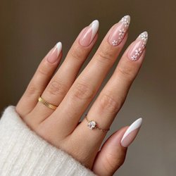Elegance Nail - Picture I showed.
