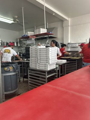 Frankie's Pizza by null