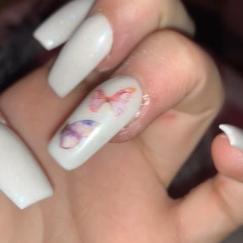 Diva Nails and Spa - Nail Salons Near Me - Dickinson, North Dakota