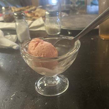 Community Pie - Downtown - Gelato - Pizza Near Me - Chattanooga, Tennessee