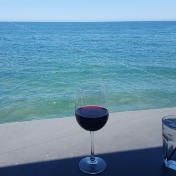 Moonshadows - Less is more - Seafood Near Me - Malibu, California