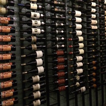 Entrevinos - Wine Bars Near Me - Carolina, Puerto Rico