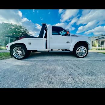 Legendary Towing - Roadside Assistance Near Me - Austin, Texas Legendary Towing - Roadside Assistance Near Me - Austin, Texas