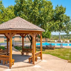 White River Mountain Apartments