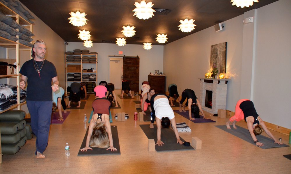 Honor Yoga Hillsborough Logo