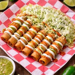 Casa Dorado - Flautas de pollo