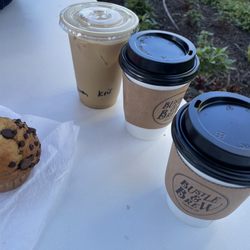 Bustle & Brew - Latte, hot chocolate, vanilla iced latte