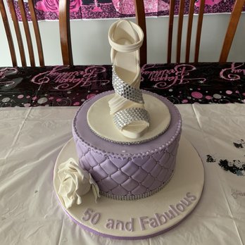 Dortoni Bakery - Specialty cake - Bakeries Near Me - Commack, New York