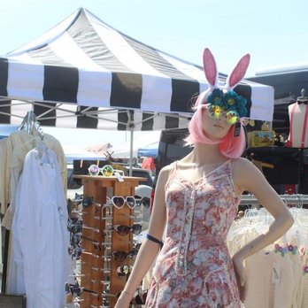 Long Beach Antique Market - Antiques Near Me - Long Beach, California