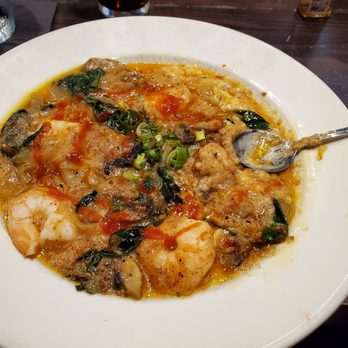 Local Goat - Shrimp n Grits - New American Near Me - Pigeon Forge, Tennessee