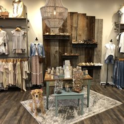 La Ti Da Boutique - We have casual and semi-dressy clothing options at La Ti Da Boutique. Molly the shop dog will help you with your selections too!