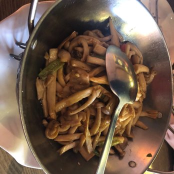 Chef Tan - G8. Mixed Mushroom in Casserole - Szechuan Near Me - Jersey City, New Jersey Chef Tan - G8. Mixed Mushroom in Casserole - Szechuan Near Me - Jersey City, New Jersey