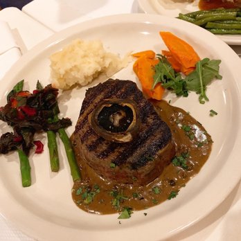 Le Petit Bistro - Filet mignon - French Near Me - Mountain View, California Le Petit Bistro - Filet mignon - French Near Me - Mountain View, California