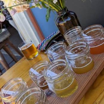 Santa Cruz Cider - Cider flight - Cideries Near Me - Watsonville, California