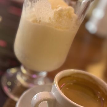 Madres Brunch - Affogato yumm - Breakfast & Brunch Near Me - Whittier, California