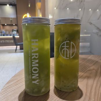 Harmony Tea Shoppe - honeydew lychee fresh fruit tea w/ lychee jelly, lychee kiwi grape fresh fruit tea w/ lychee jelly - Bubble Tea Near Me - Orlando, Florida