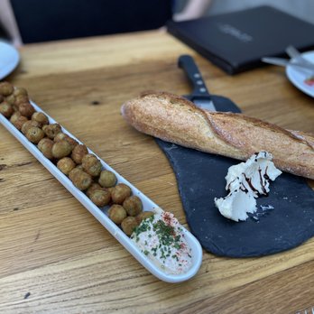 Firefly - Crispy olives  and baguette. Delicious. - New American Near Me - Studio City, California