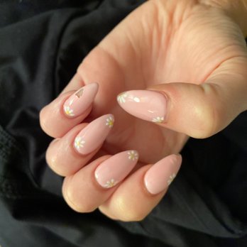 Tip Tech Nail Studio - Nail Salons Near Me - Sudbury, Massachusetts