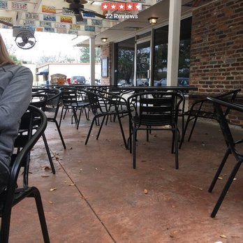 Bricks on Boundary - Large outdoor seating that's dog friendly. - New American Near Me - Beaufort, South Carolina