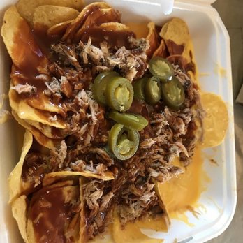 Toms Barbeque - Pulled pork and jalapeño nachos - Barbeque Near Me - Memphis, Tennessee