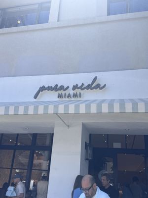 Pura Vida Miami by null