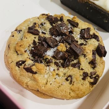Crumbl - Hickory - Semi sweet chocolate chunk cookie - a little heavy handed on the salt - Bakeries Near Me - Chesapeake, Virginia