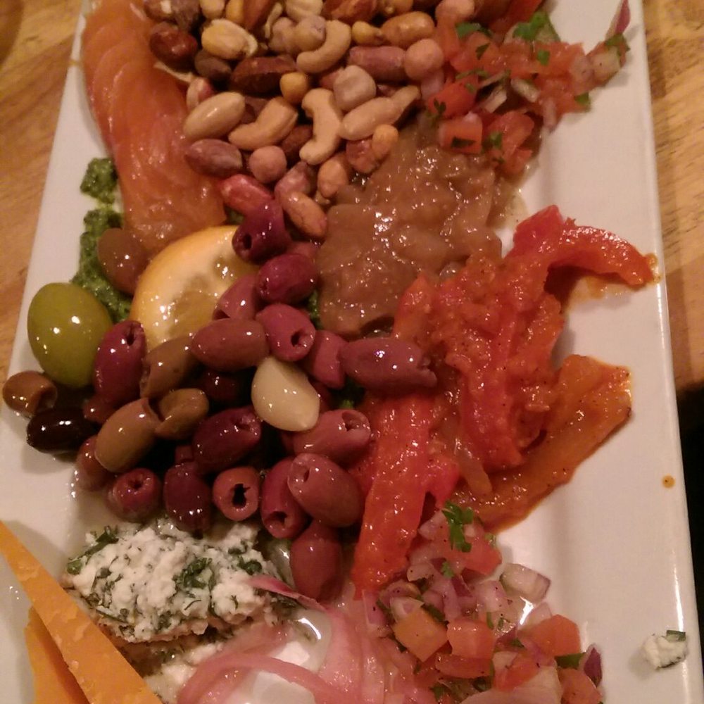 Barraca - Cheese, salmon gravlax, olives, nuts, sausage - Tapas Bars Near Me - Montreal, Quebec