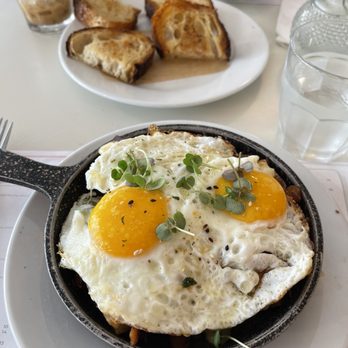Chug's Diner - Lechon hash - Cuban Near Me - Miami, Florida